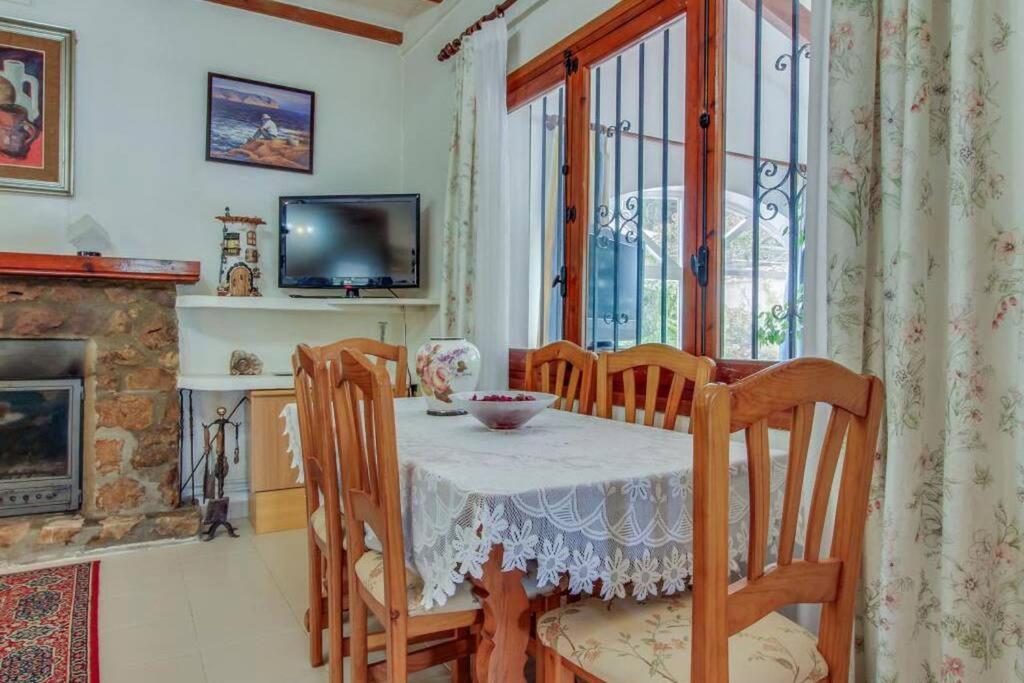 Villa Paradise Private Pool And Garden In A Natural Park For 9 Jávea エクステリア 写真